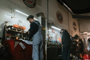 Garage Equipment: Tools Every Mechanic Needs